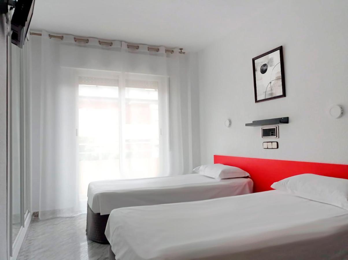 Hostal Lady Ana Maria Collado Villalba Extérieur photo
