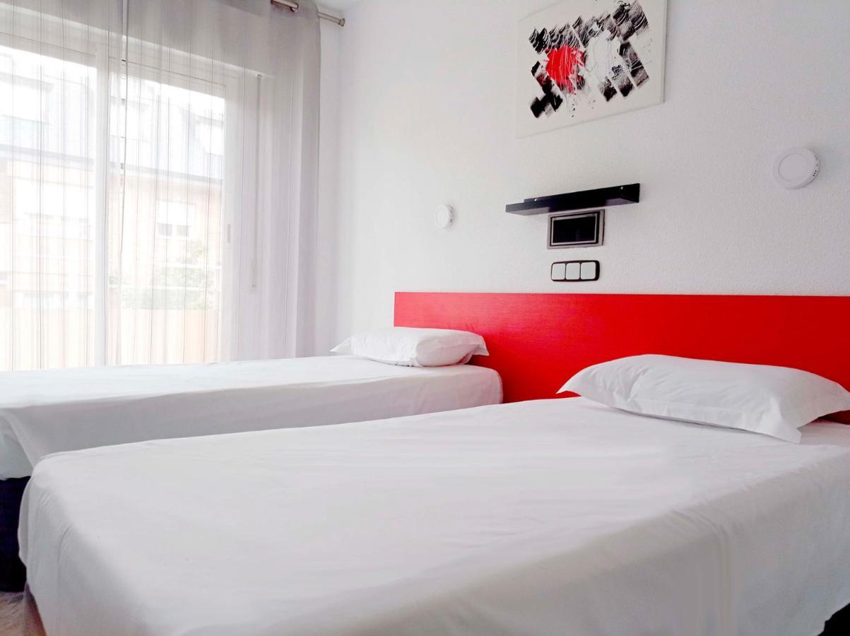 Hostal Lady Ana Maria Collado Villalba Extérieur photo
