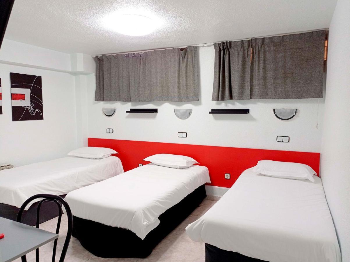 Hostal Lady Ana Maria Collado Villalba Chambre photo